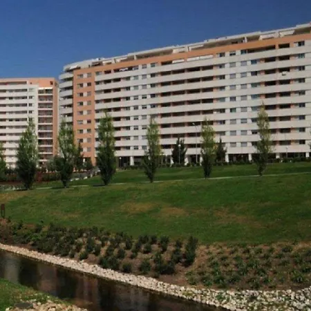 Deluxe Lumiar-airport Apartament *