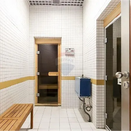 Deluxe Lumiar-airport Apartament *